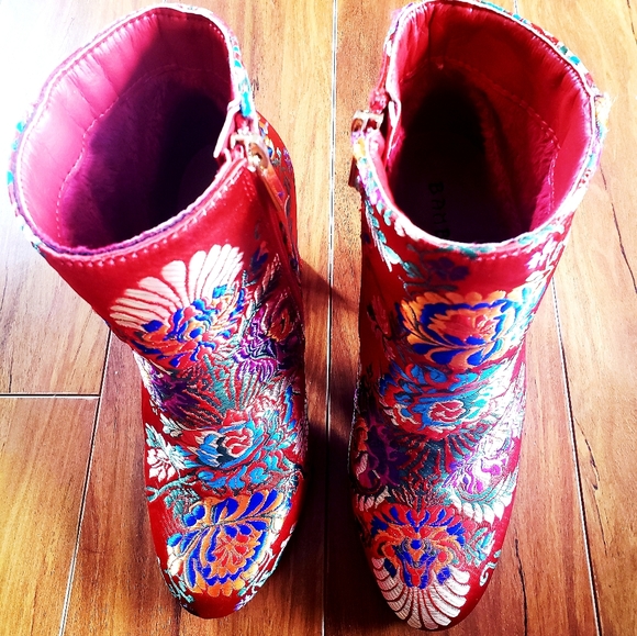 Asian-Inspired Block Heel Booties - Picture 7 of 7